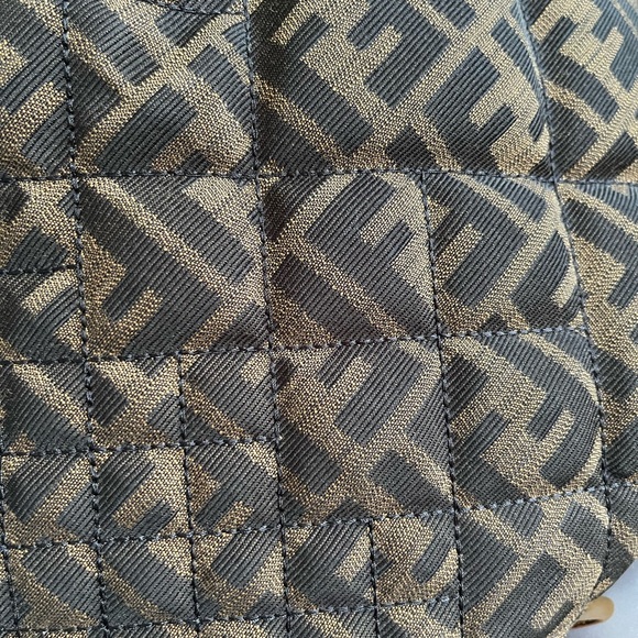 Fendi MM in original Zucca cloth - Picture 4 of 13